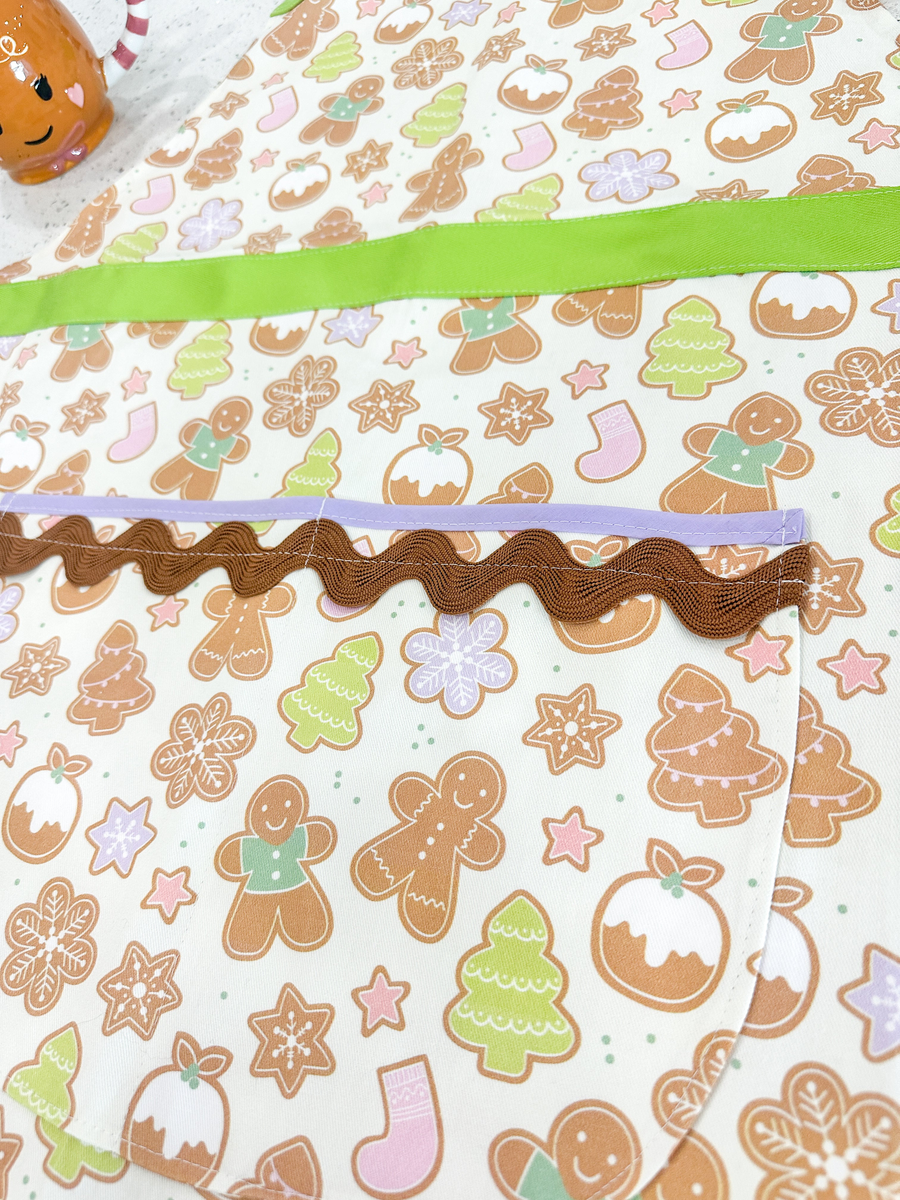 Gingerbread Dreams Apron  - Adult