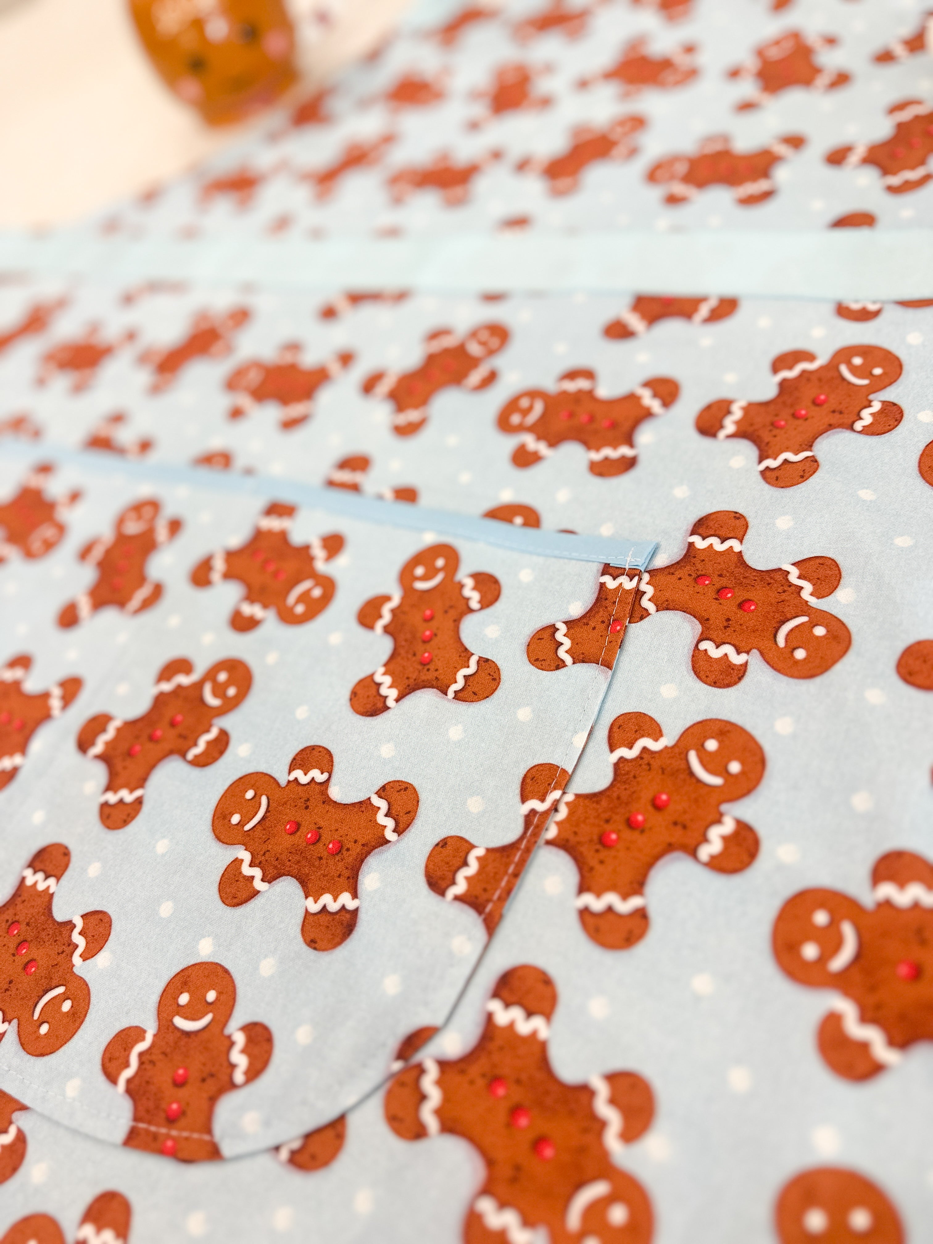 Frosted Gingerbread Apron — Adult