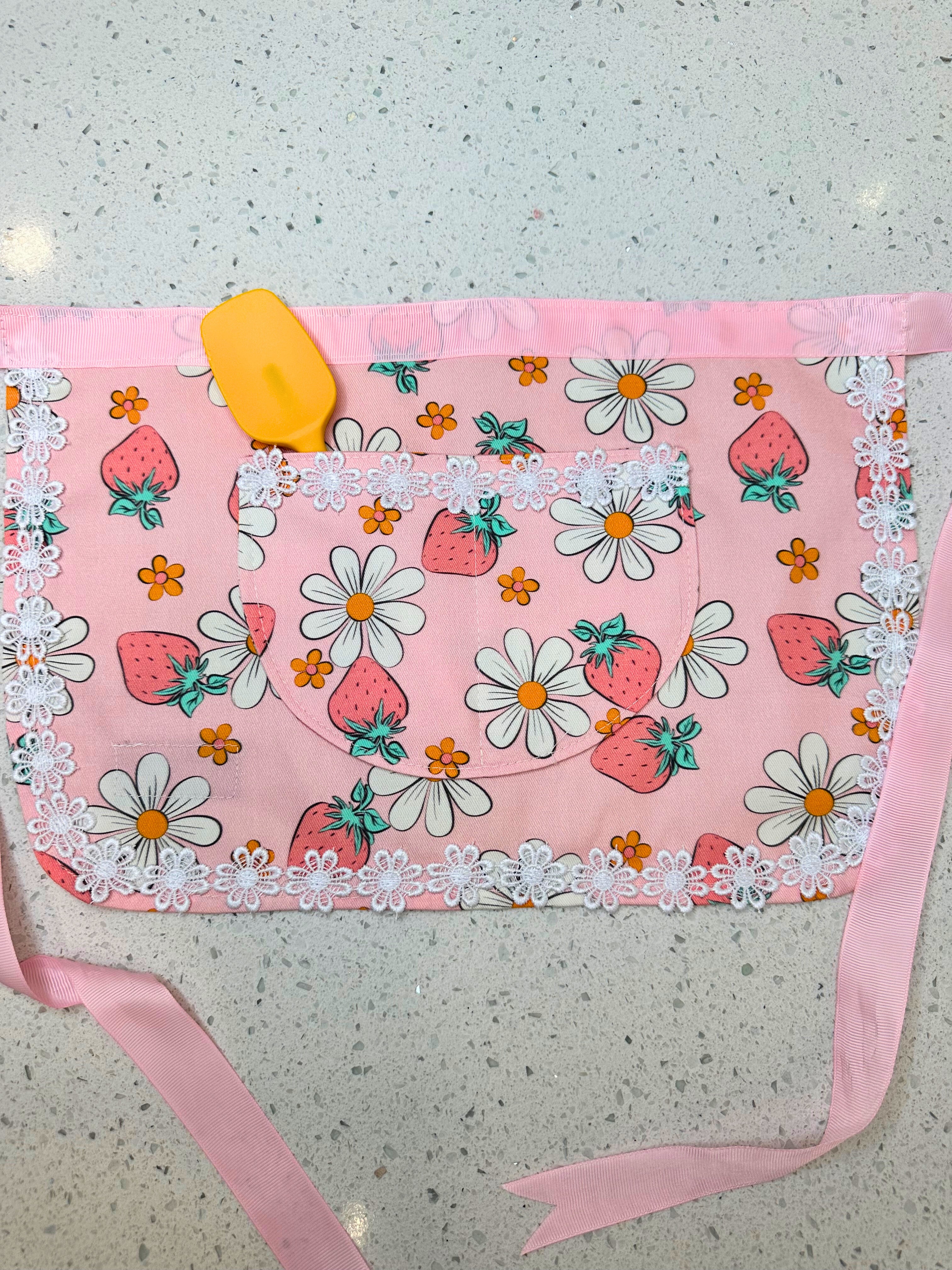 Strawberry Daisy - Kids Mini Apron